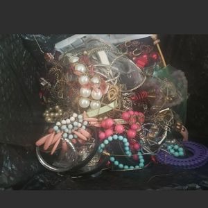20Lb Vintage to Modern Junk jewelry lot for crafts, harvest from necklace,